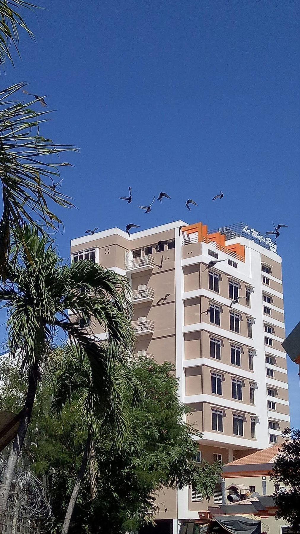 La Maja Rica Hotel Tarlac City Zewnętrze zdjęcie