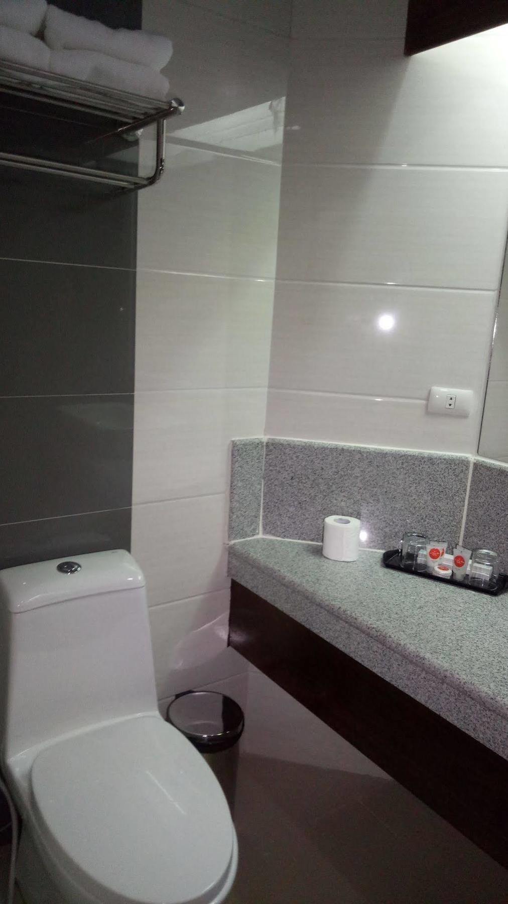 La Maja Rica Hotel Tarlac City Zewnętrze zdjęcie