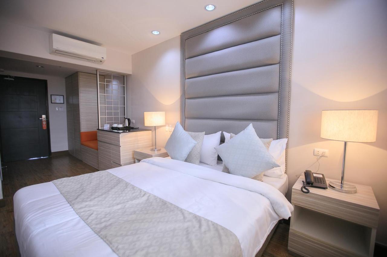 La Maja Rica Hotel Tarlac City Zewnętrze zdjęcie