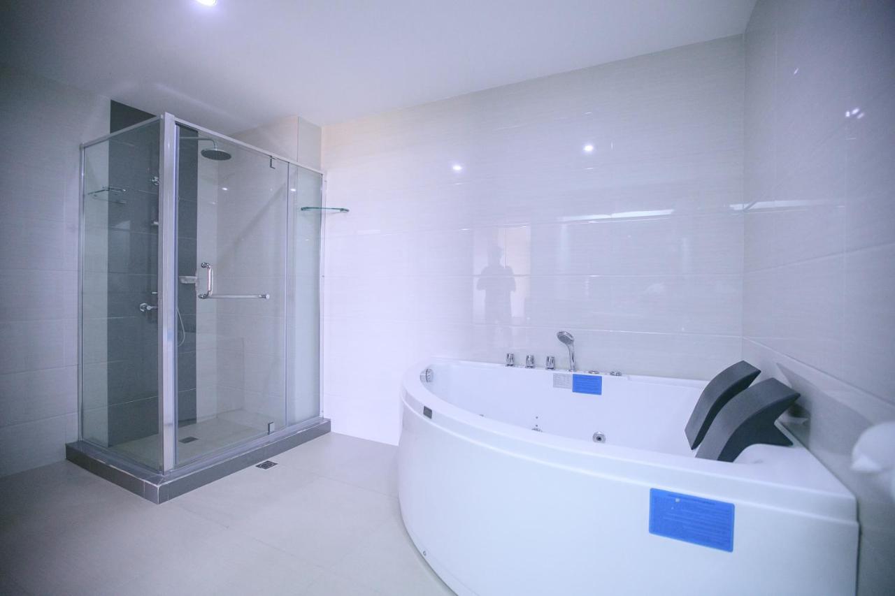 La Maja Rica Hotel Tarlac City Zewnętrze zdjęcie